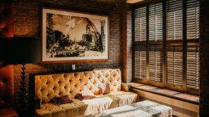 estate window sofa 1024x576.jpg